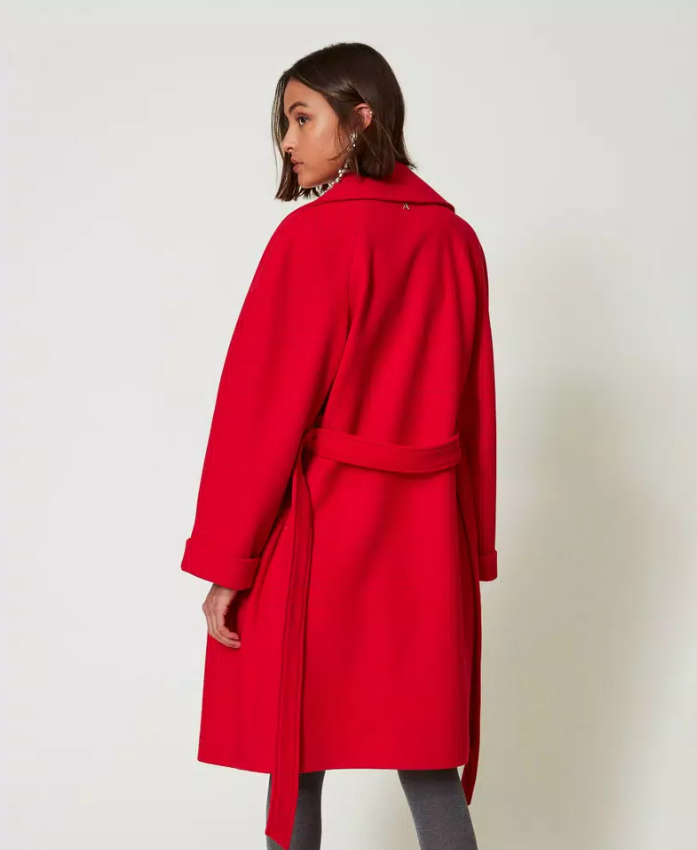 Actitude Casaco Modelo 2