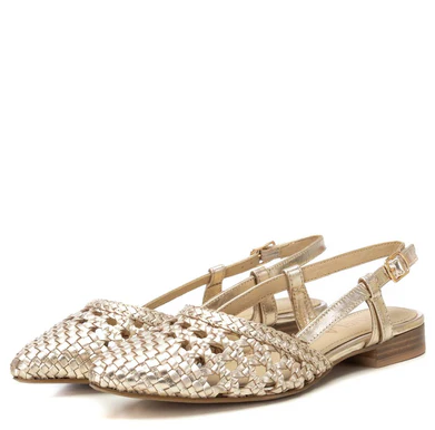 Carmela Sandália Pele com Fivela com Fecho