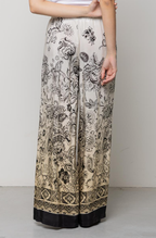 Kaos Calça estampada