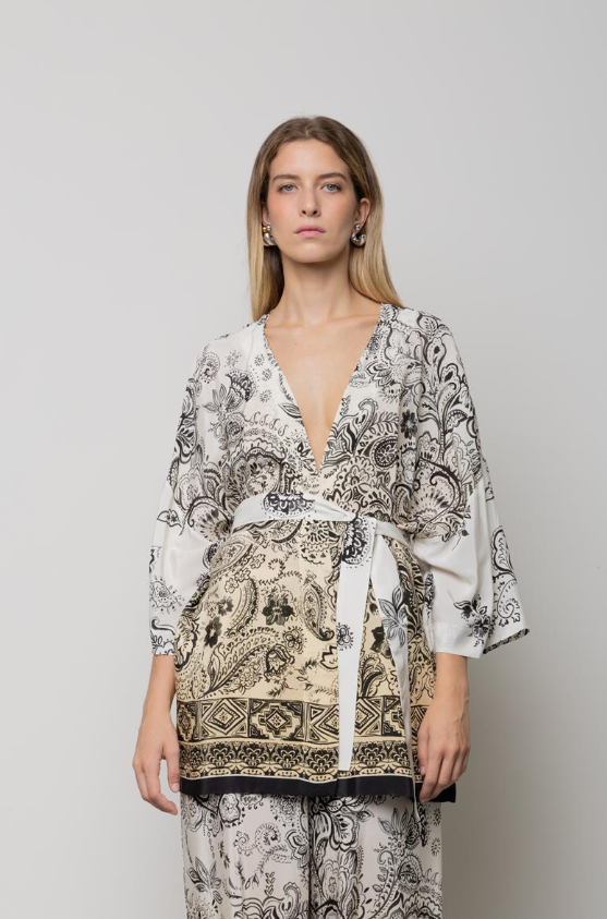Kaos Kimono estampado