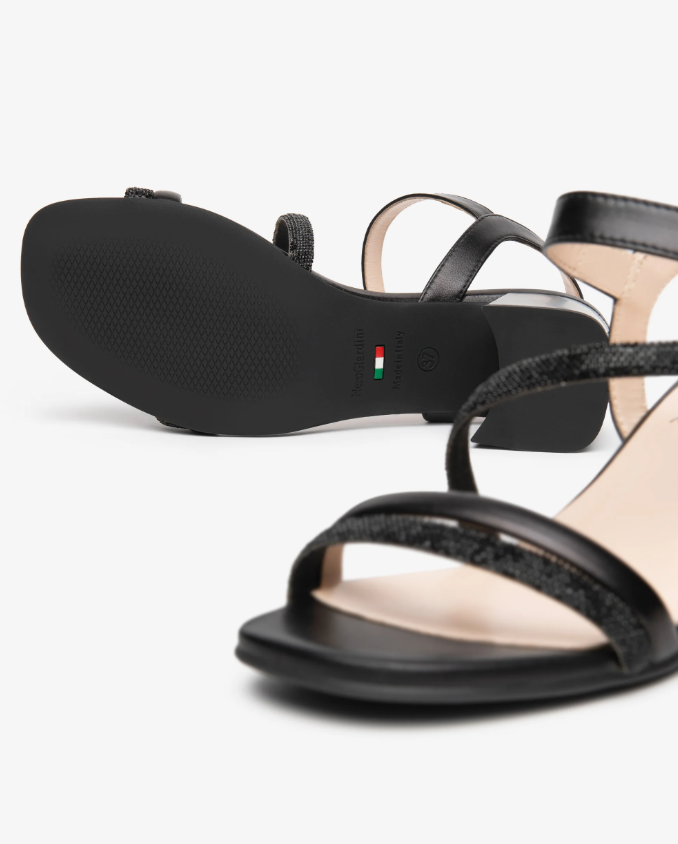 Nero Giardini Sandália