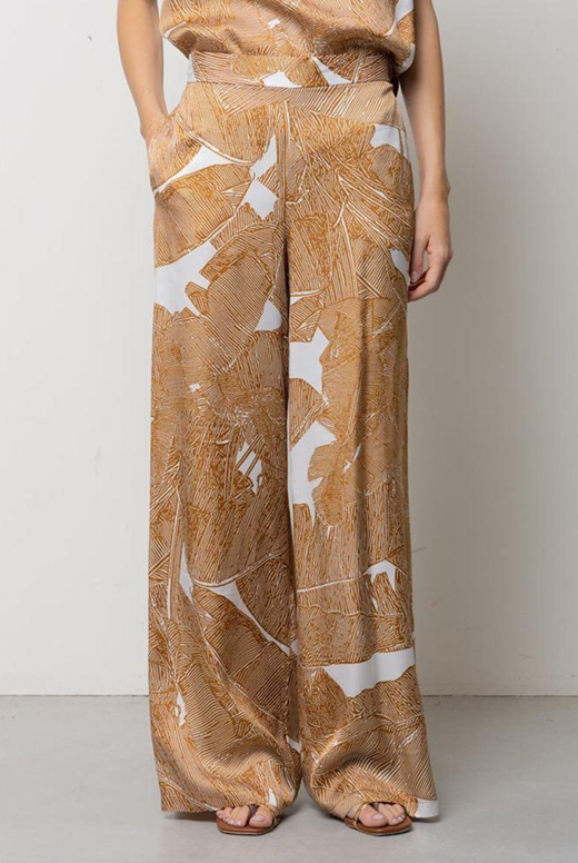 Kaos Calça estampada