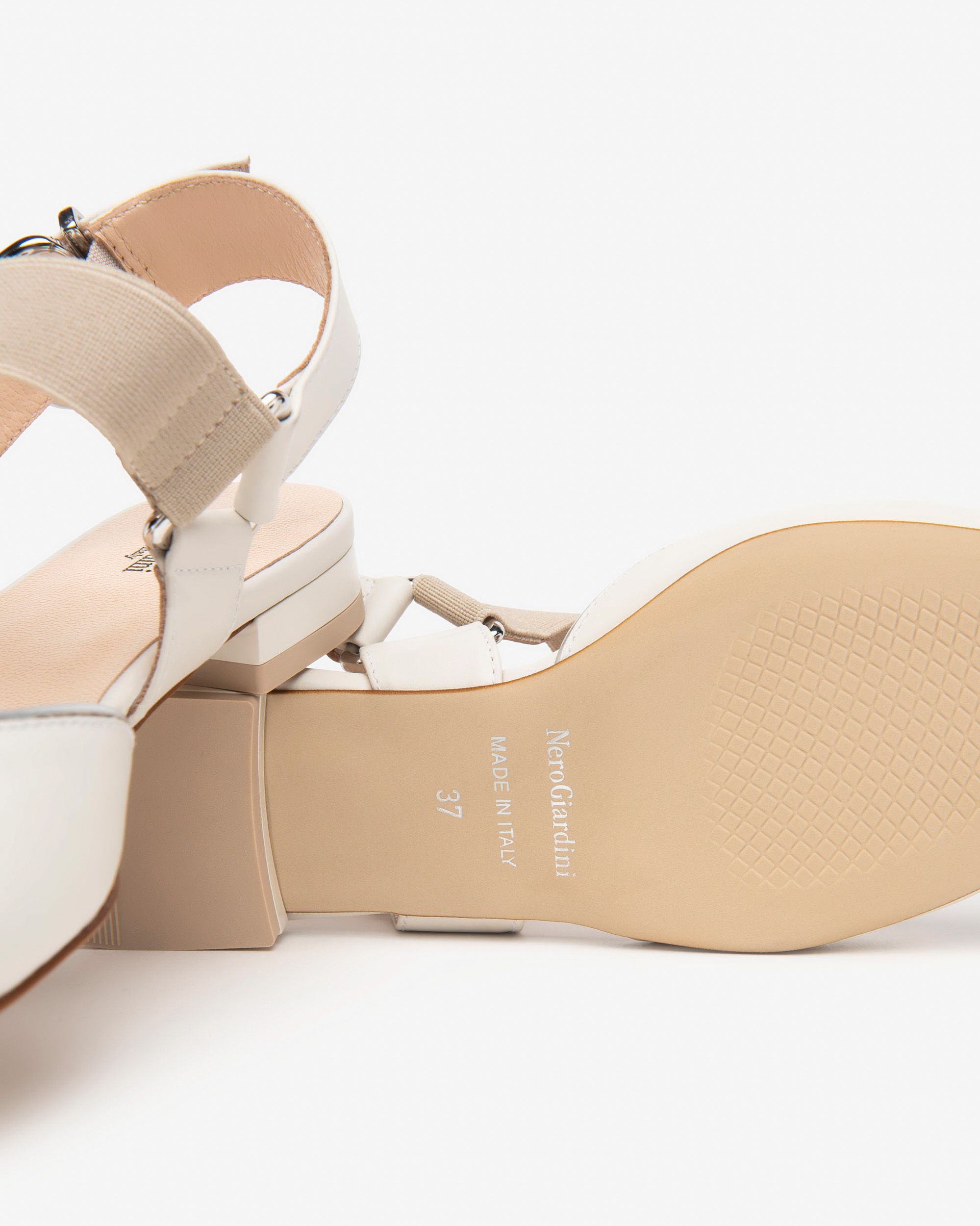 Nero Giardini Sling-Back Modelo 3