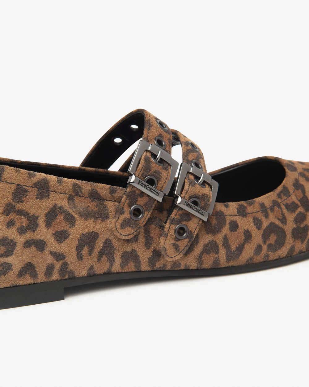 Nero Giardini Bailarina - detalhe