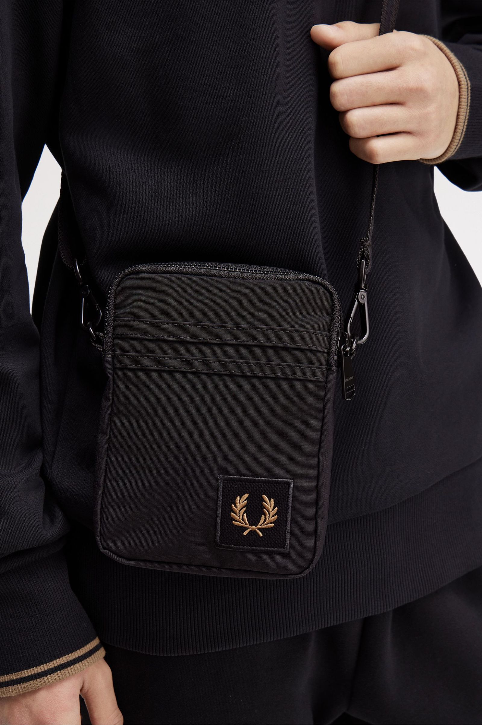 Fred Perry Bolsa Bordado preto - vista frontal