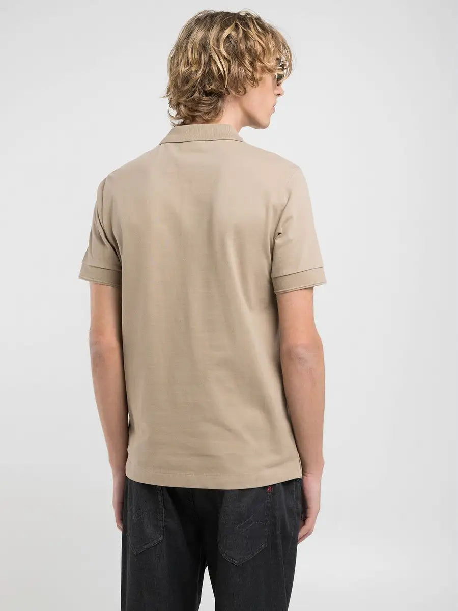 Replay Polo Modelo 2 - detalhe