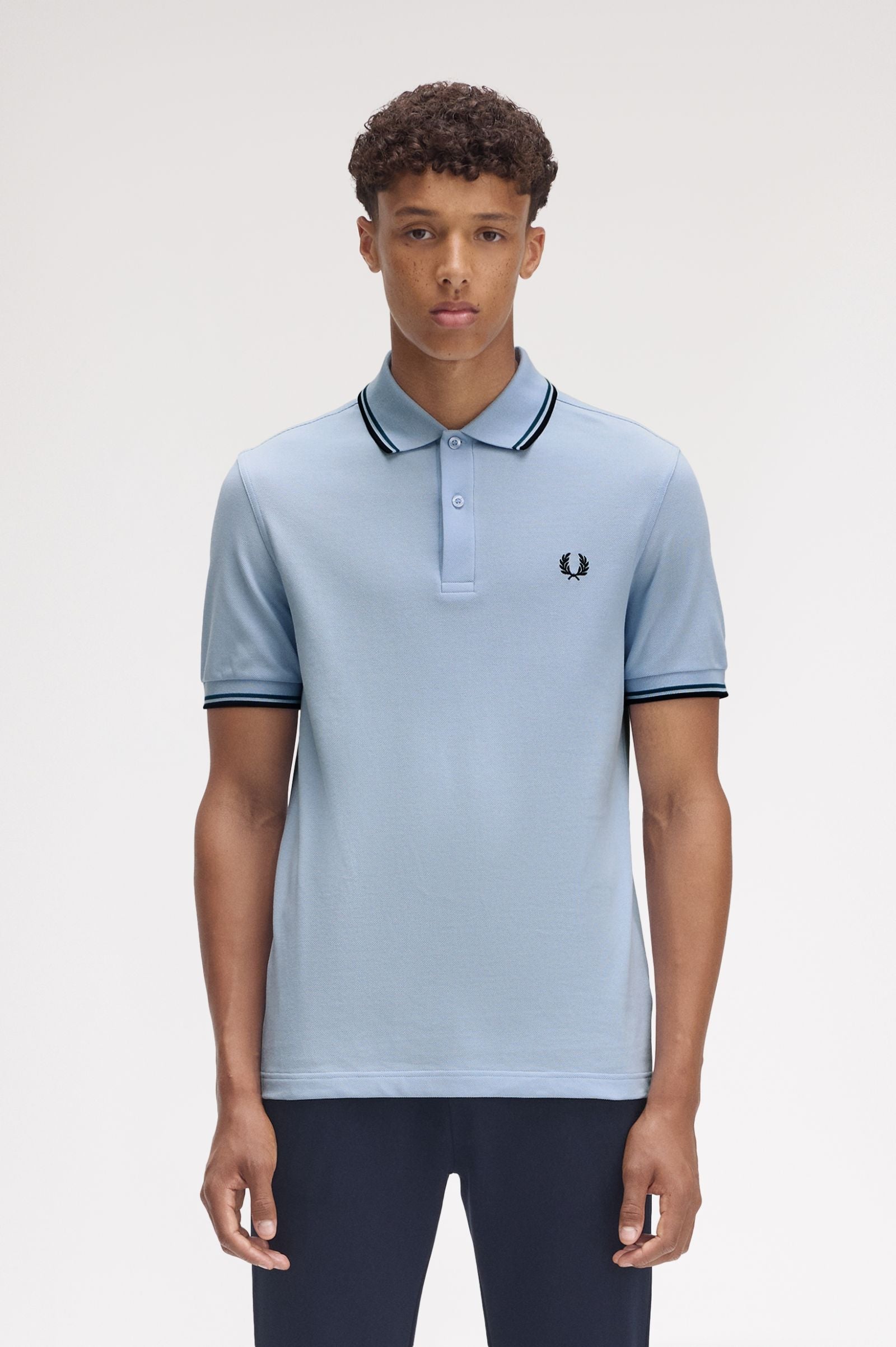 Fred Perry Polo Piqué Algodão Regular Fit Modelo 3 azul - vista frontal