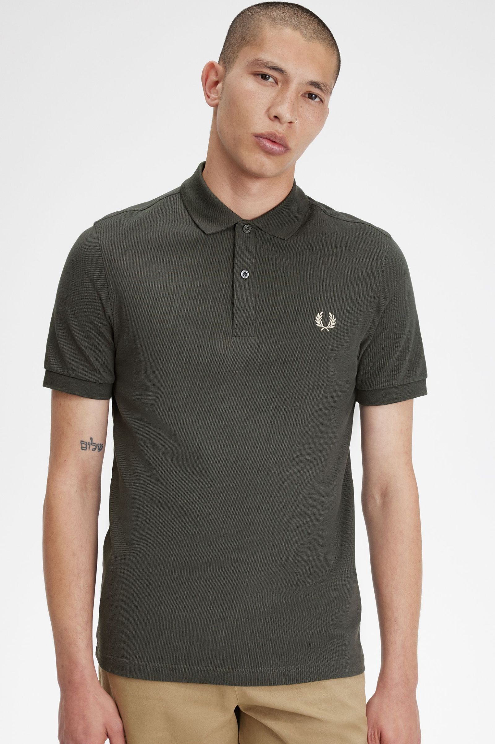 Fred Perry Polo Piqué Algodão Regular Fit Modelo 11 verde - vista frontal