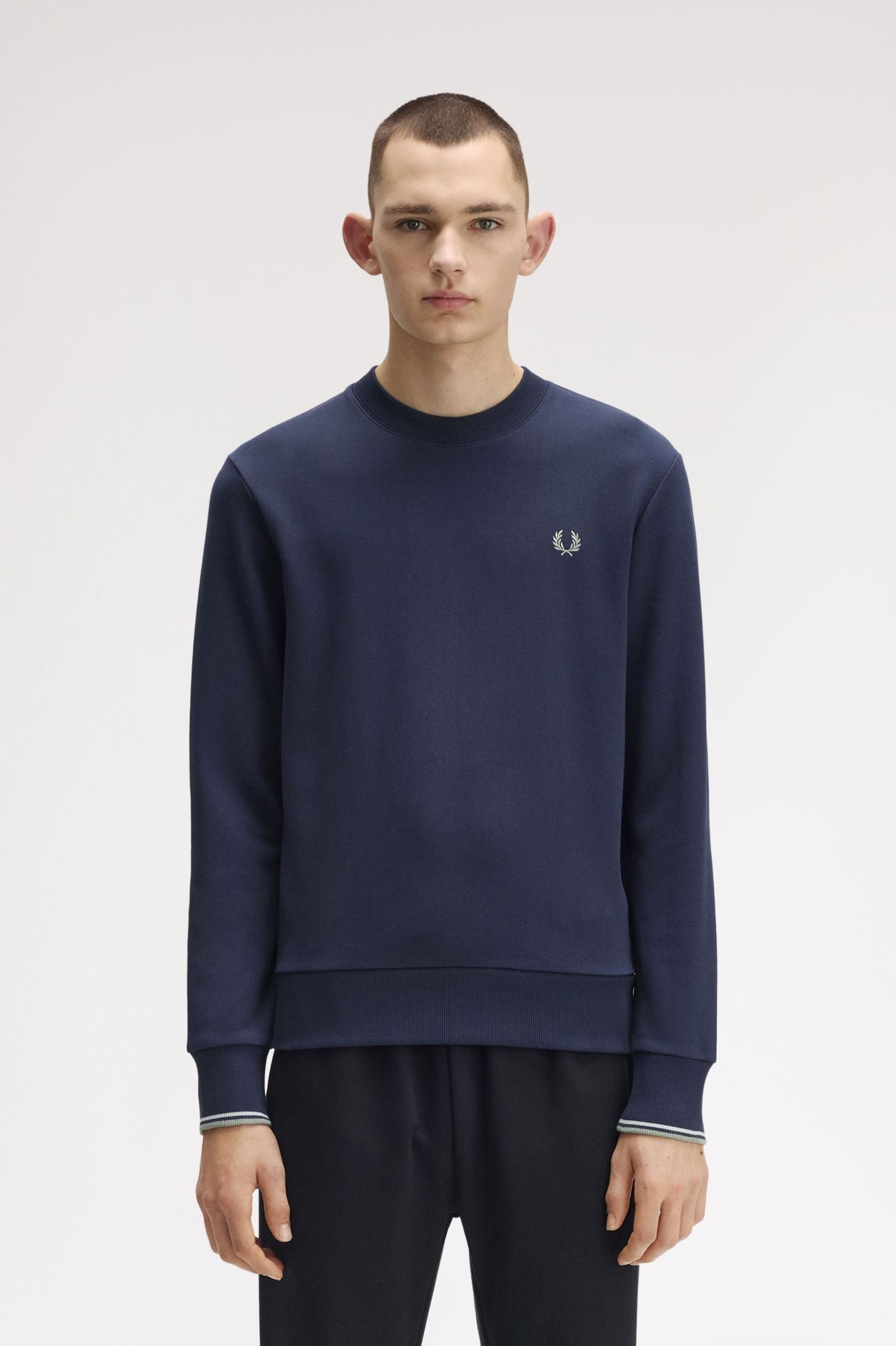 Fred Perry Sweatshirt Bordado Algodão Regular Fit azul - vista frontal