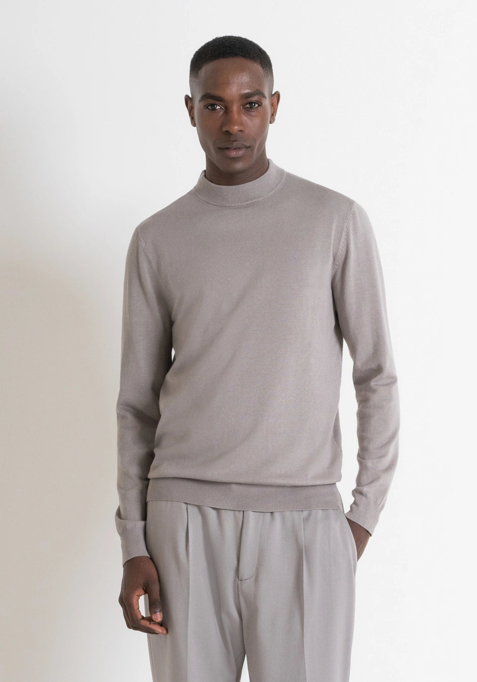 Antony Morato Camisola Viscose Modelo 2 cinzento - vista frontal