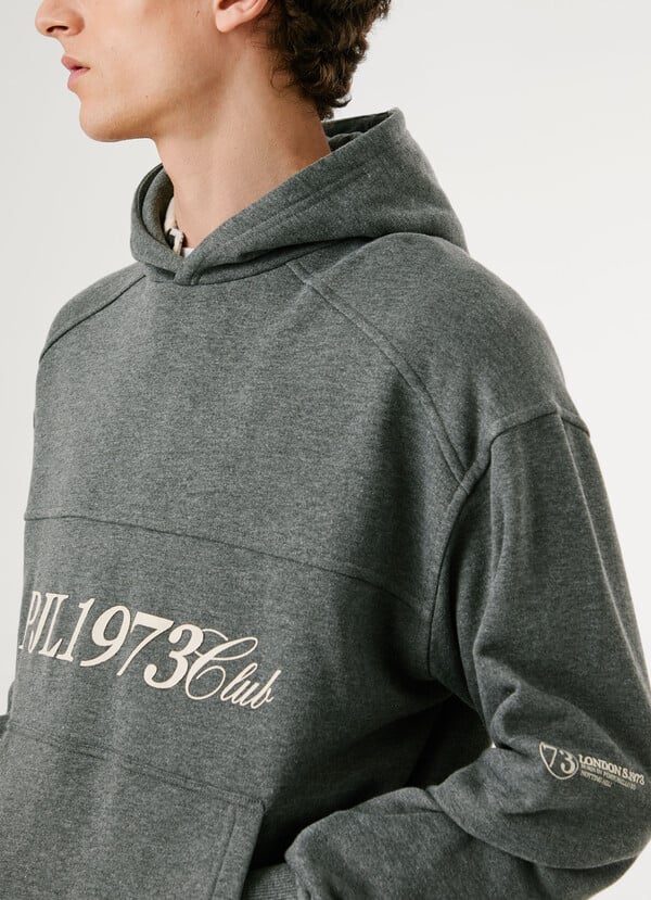 Hoodie Pepe Jeans com Capuz - Logo Estampado - detalhe