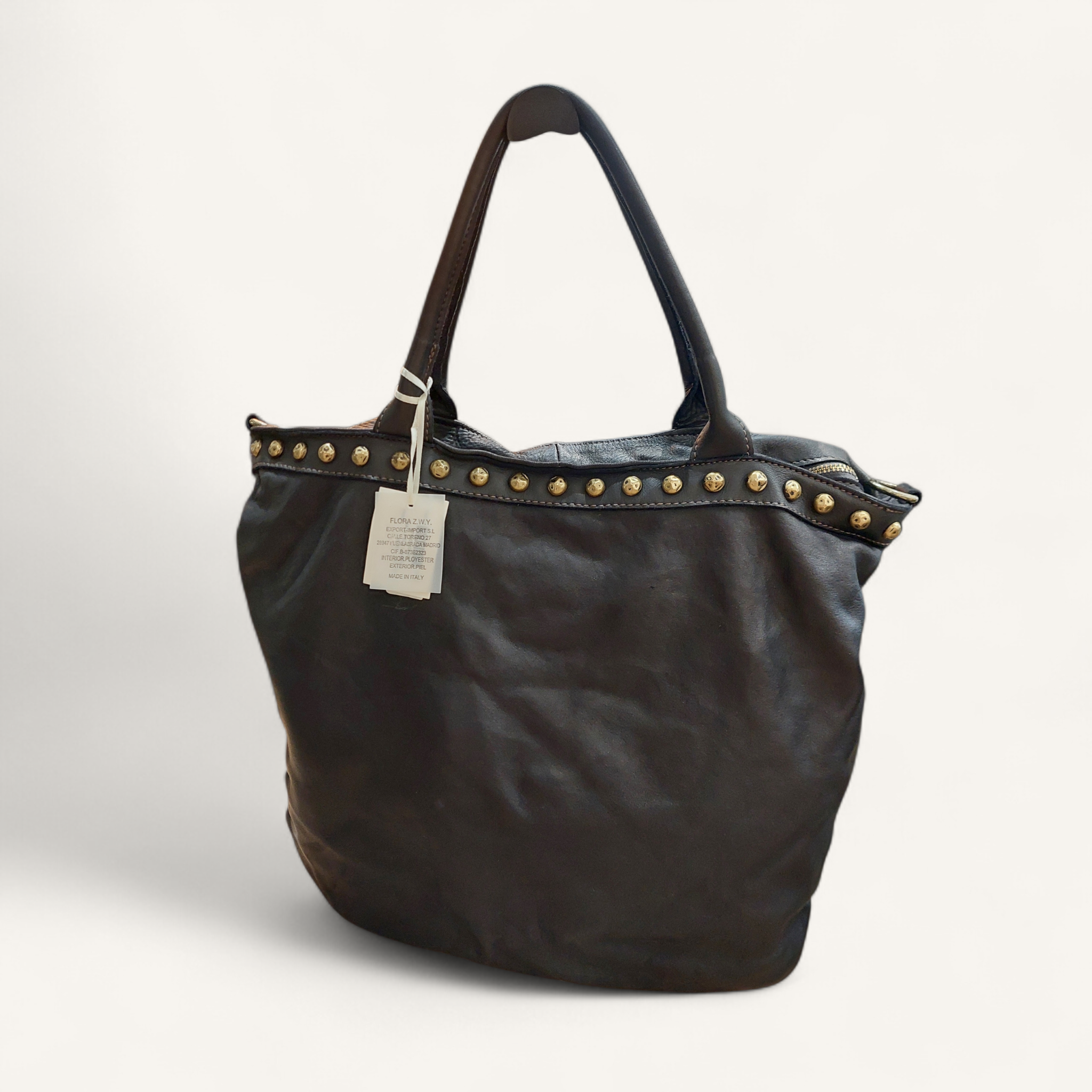 Mala Pele Lavada com aplicação de Tachas