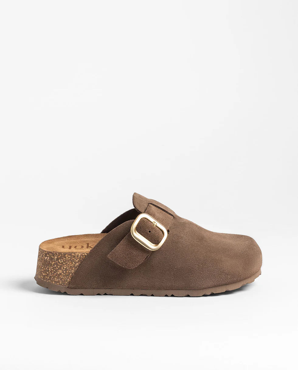 Tamanco Castanho Yokono Zueco Wiwi 264