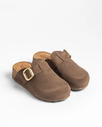 Tamanco Castanho Yokono Zueco Wiwi 264