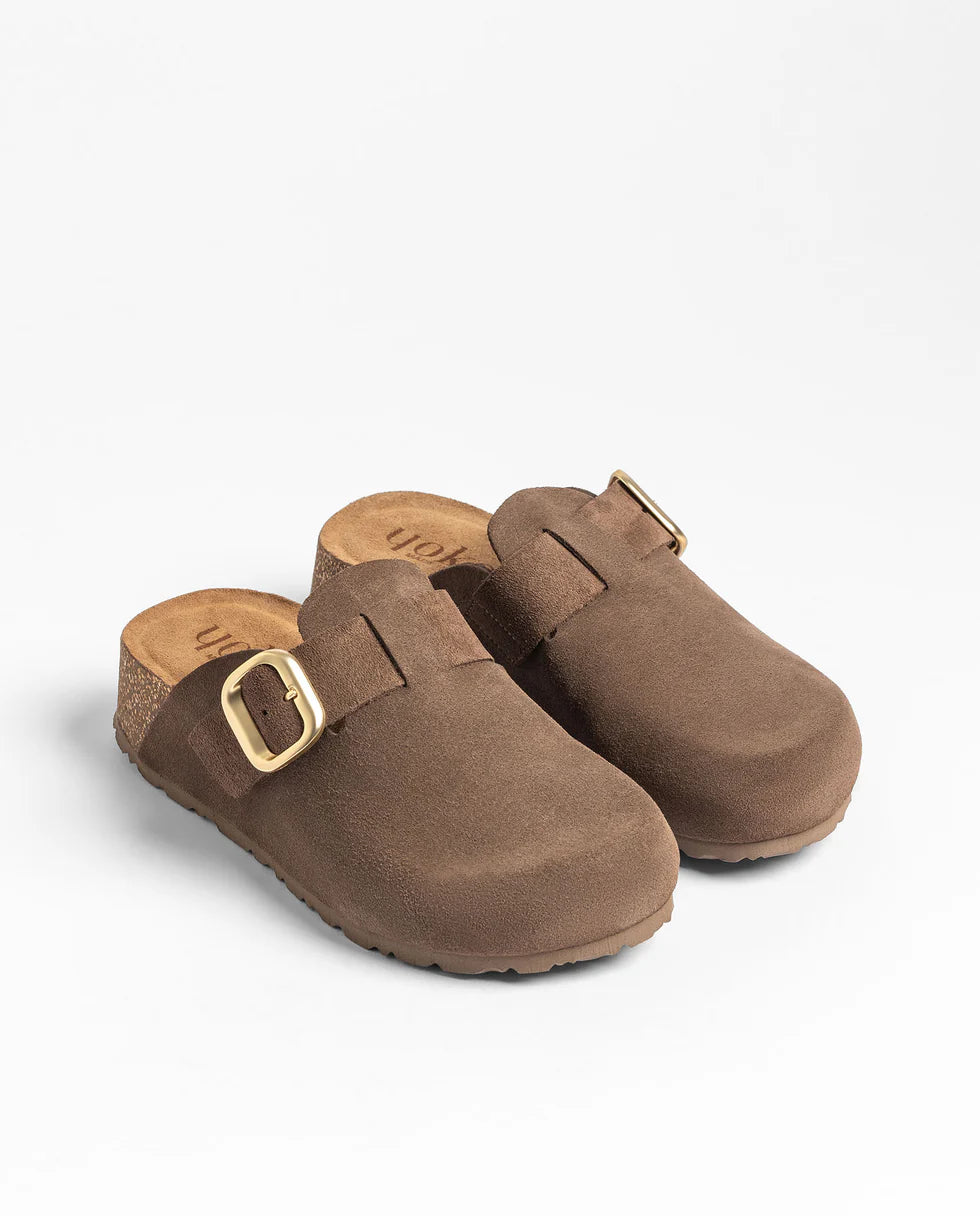 Tamanco Castanho Yokono Zueco Wiwi 264