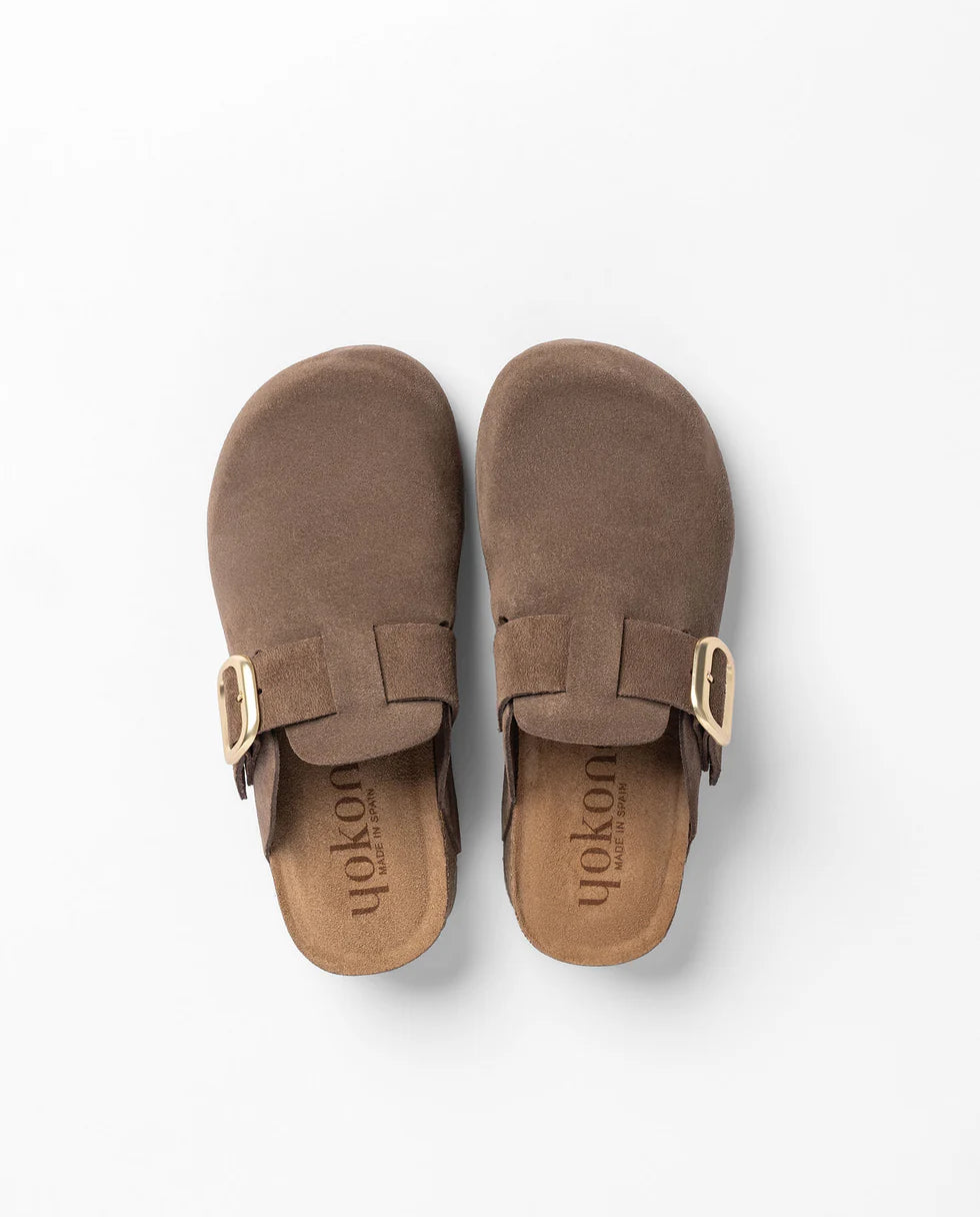 Tamanco Castanho Yokono Zueco Wiwi 264