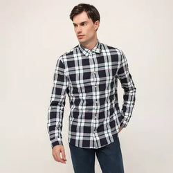 Tommy Jeans Camisa Algodão Denim com Logo Modelo 2 azul - vista frontal