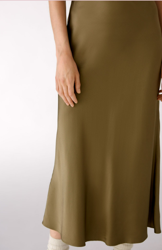 Oui Saia Lã com Fecho Comprido